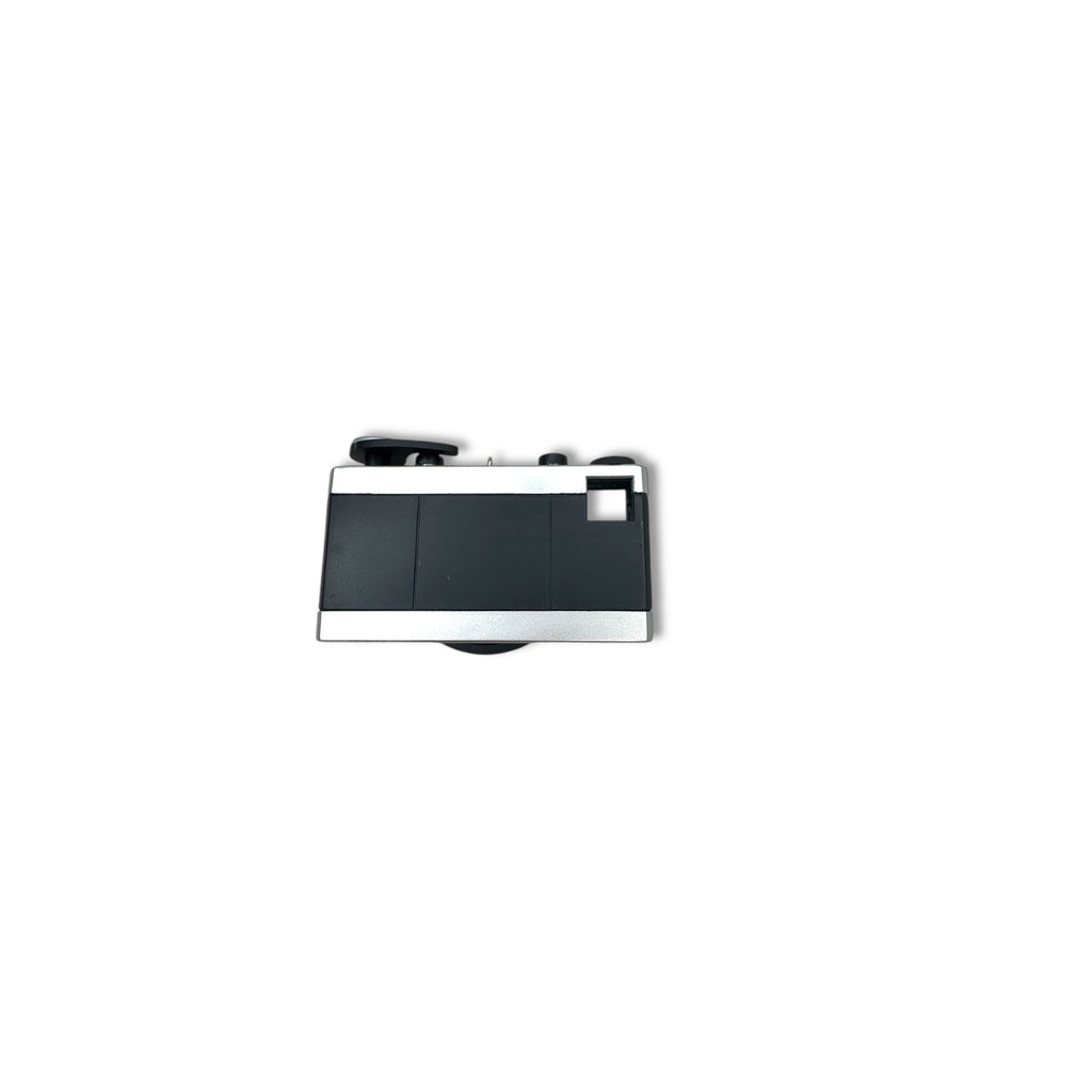 Hallmark Keepsake Photo Holder Ornament Vacation 2001 Camera w/ Box