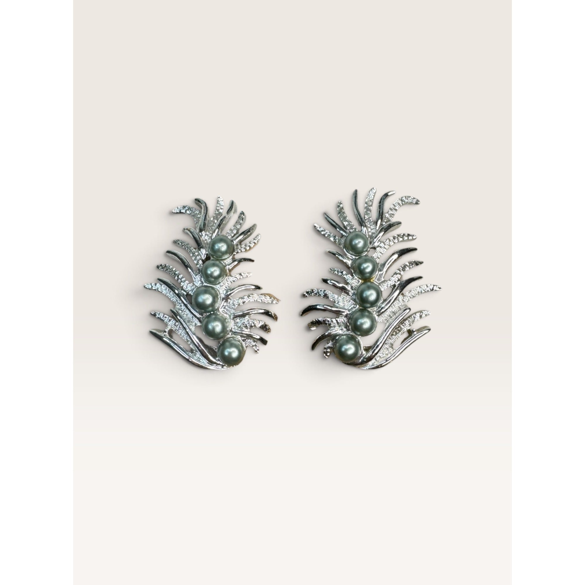 1966 Sarah Coventry Granada Grey Faux Pearl Leaf Clip On Earrings 1.54" Vintage
