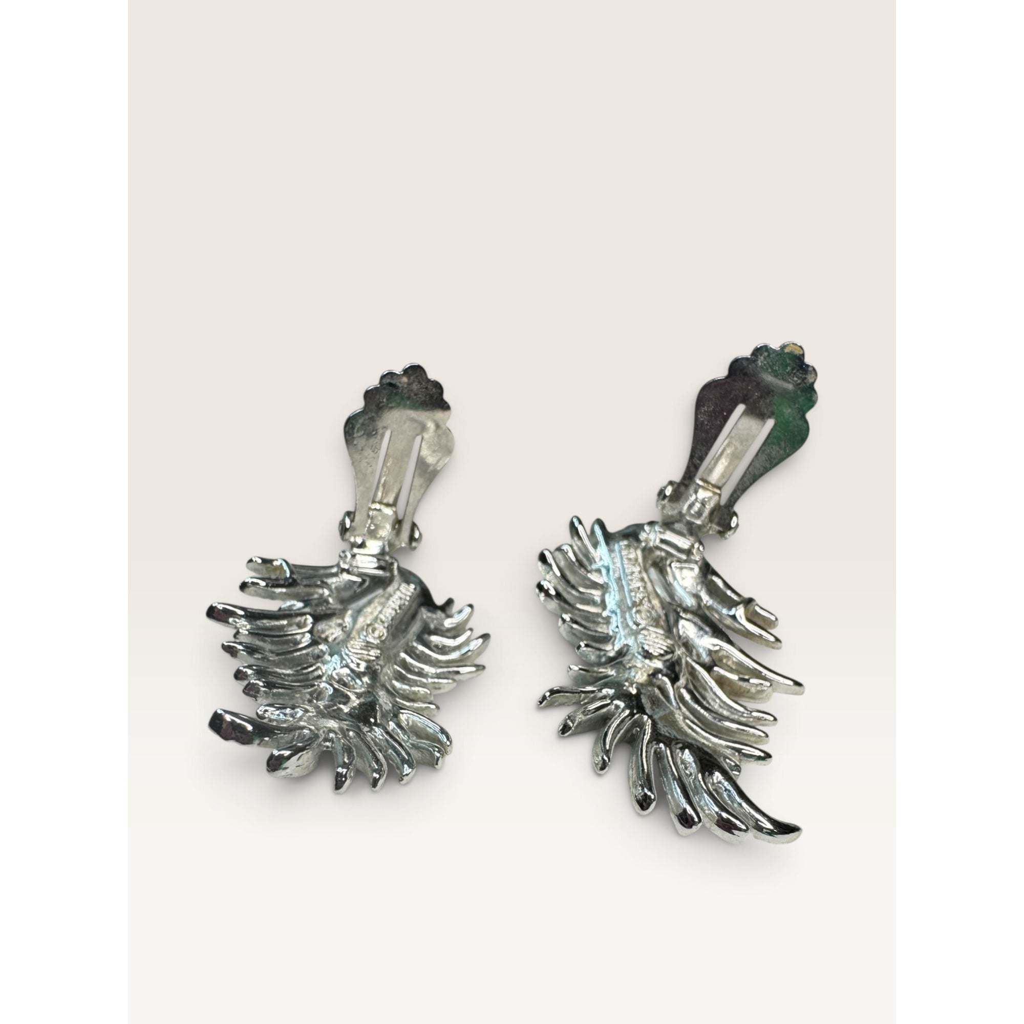 1966 Sarah Coventry Granada Grey Faux Pearl Leaf Clip On Earrings 1.54" Vintage