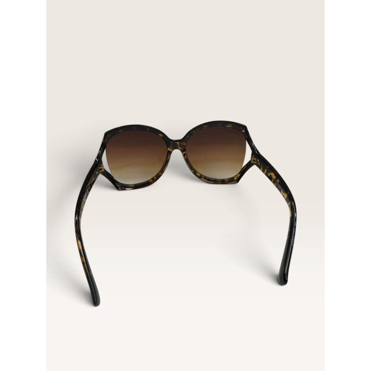 Oversized Tortoise Shell Butterfly Sunglasses Brown Gradient Cut Out Lens
