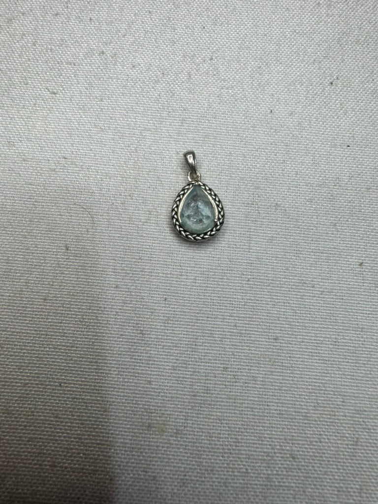 925 bl topaz teardrop pendant