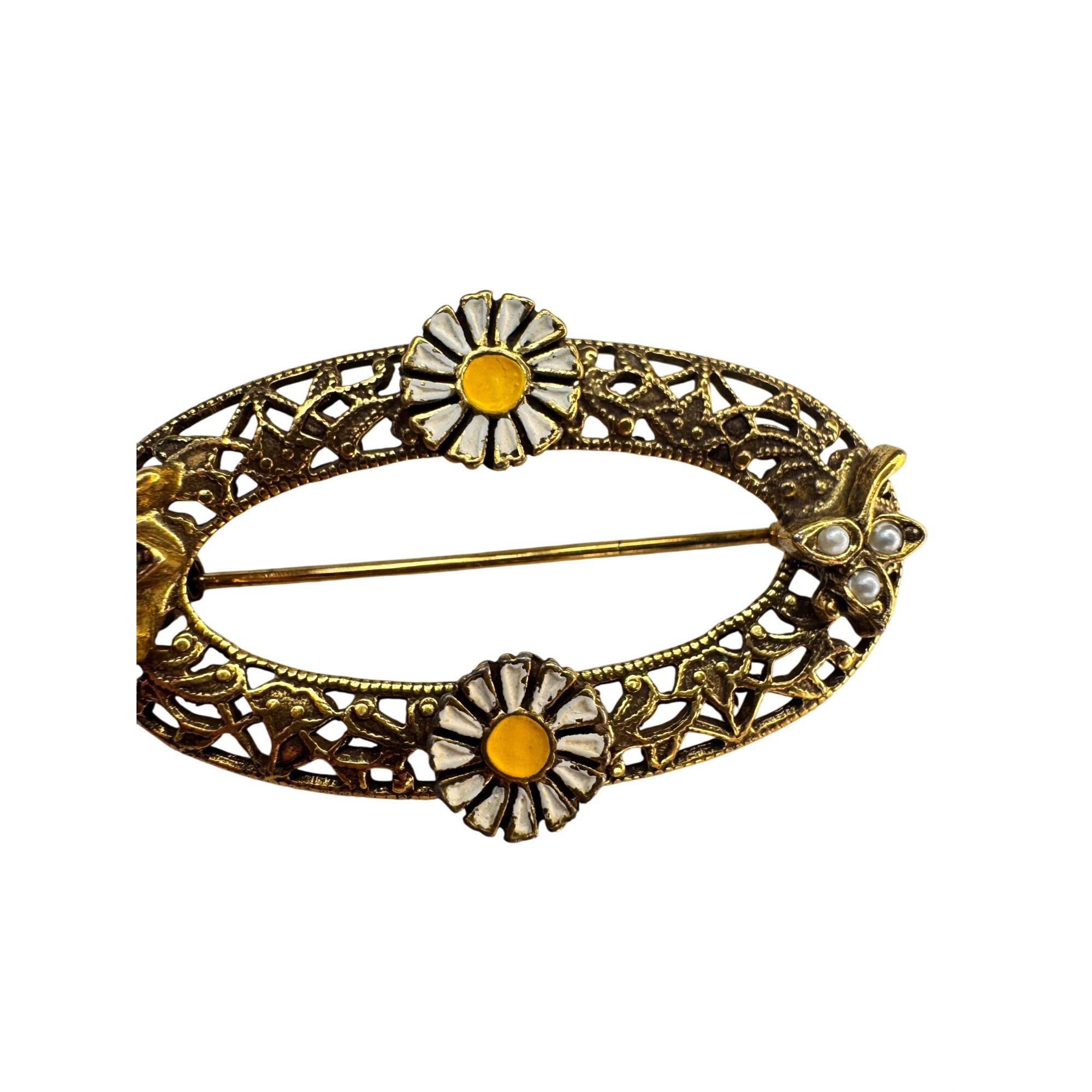 Oval Brooch Gold Tone Enamel Daisy Filigree Floral 1960s Vintage Unsigned