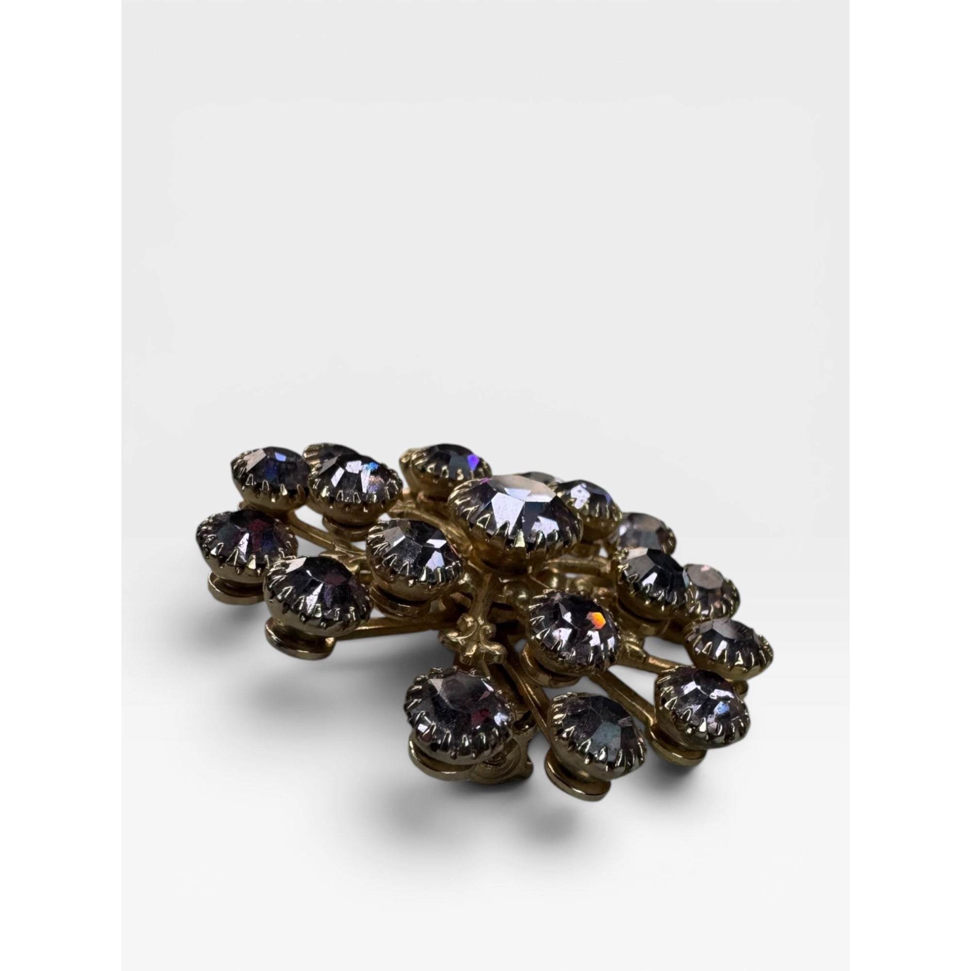 Lavender Crystal Starburst Snowflake Brooch Gold Tone Rhinestone Pin