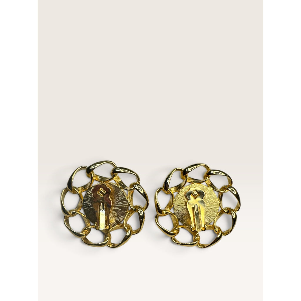 1980s Marvella Faux Pearl Gold Tone Curb Chain Frame Clip Earrings 1.74" Vintage