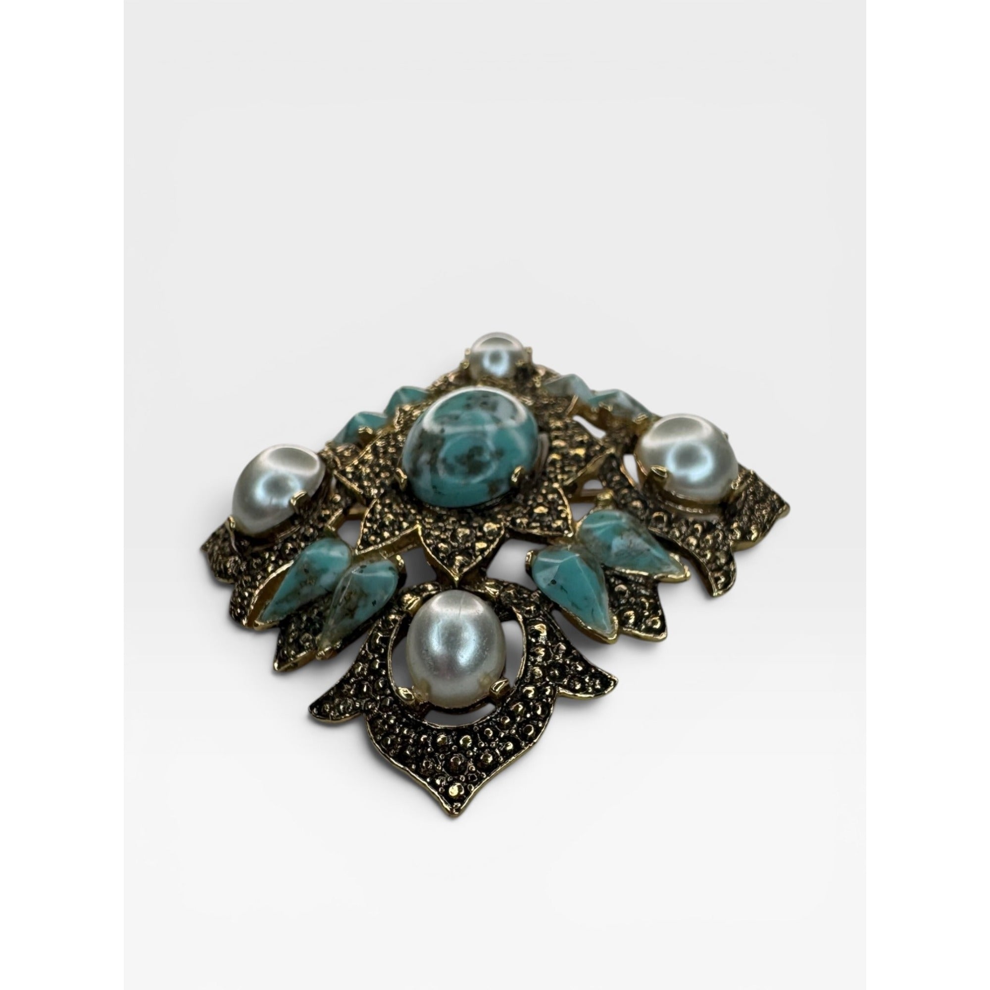 Sarah Coventry Remembrance Pendant Brooch 1968 Vintage