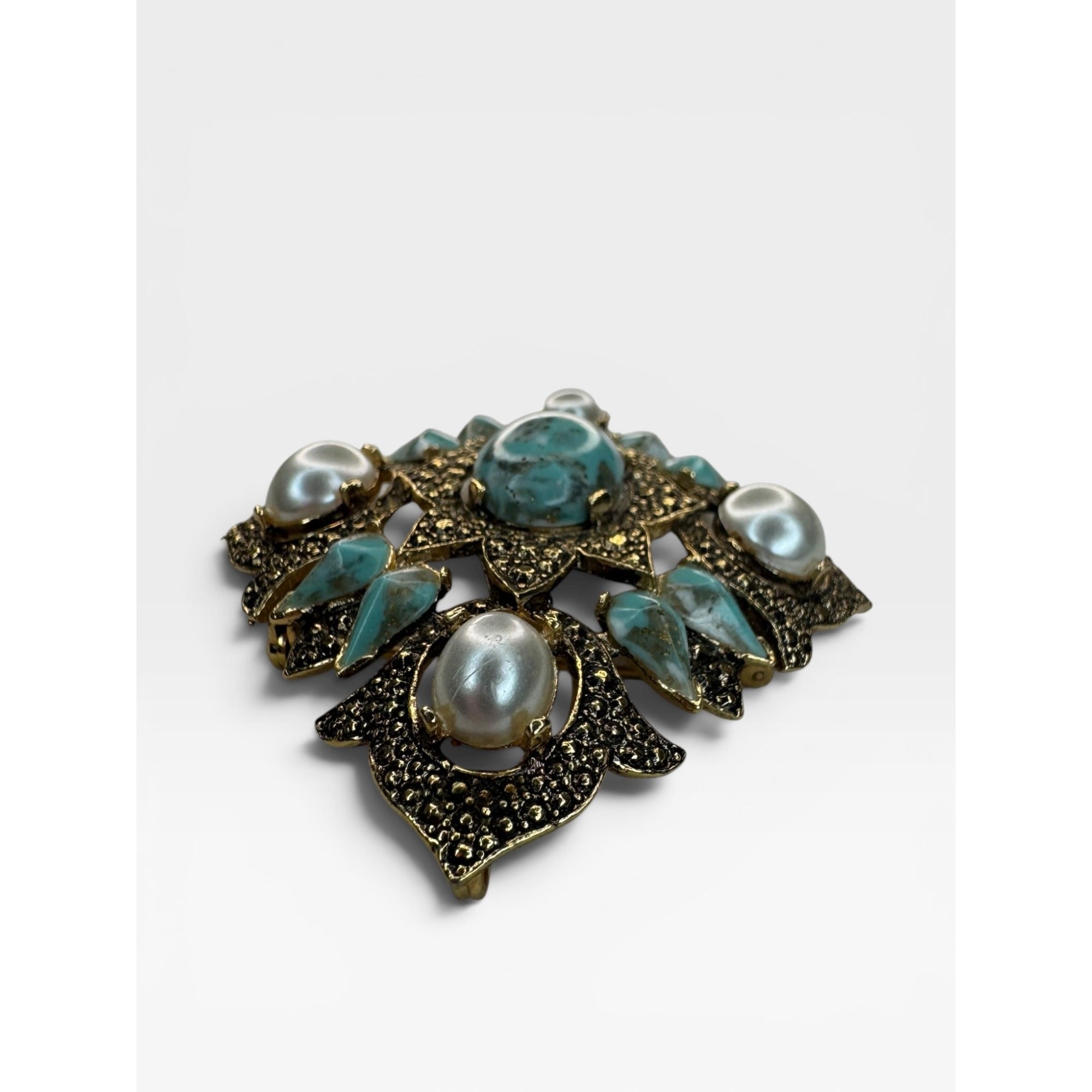 Sarah Coventry Remembrance Pendant Brooch 1968 Vintage