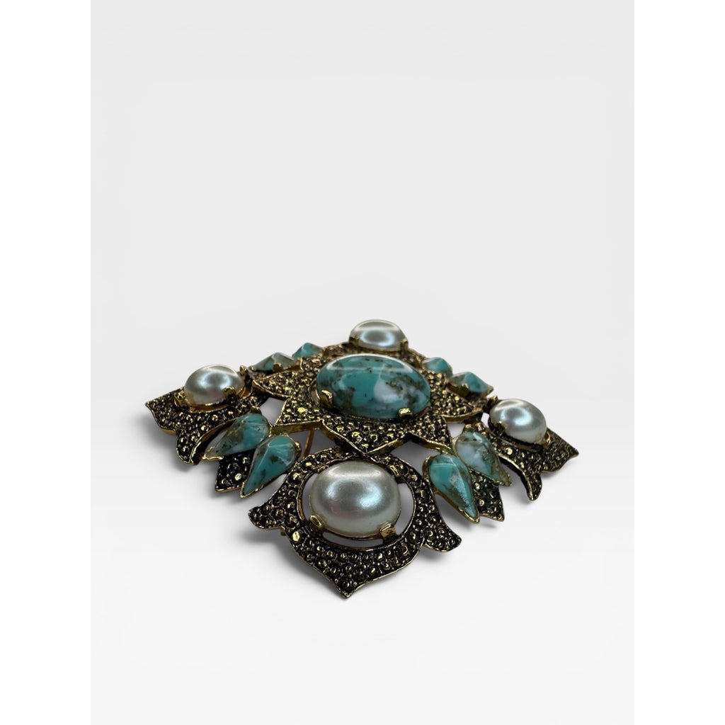 Sarah Coventry Remembrance Pendant Brooch 1968 Vintage