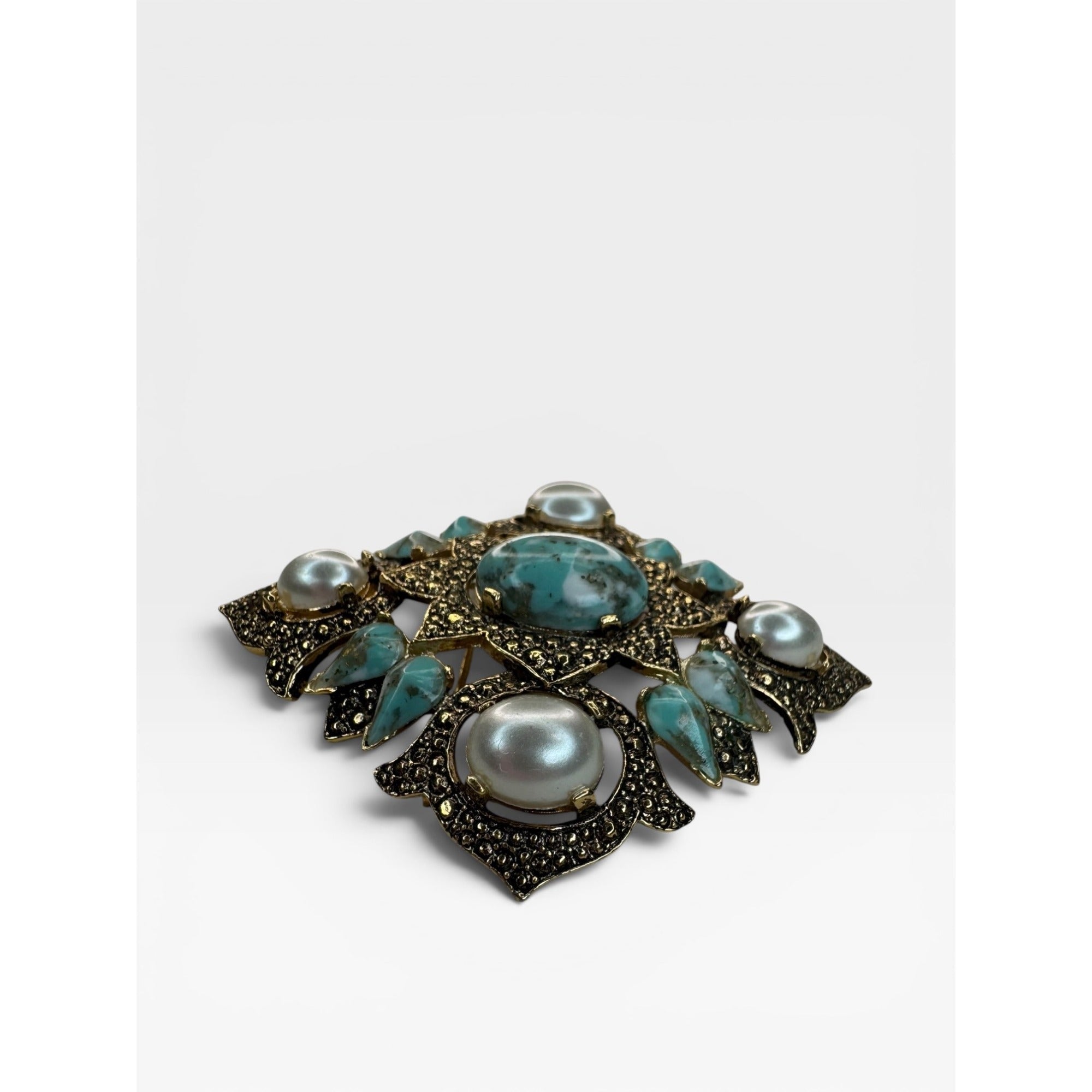 Sarah Coventry Remembrance Pendant Brooch 1968 Vintage