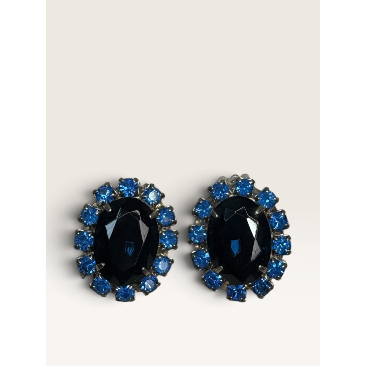 1950s Cobalt Navy Blue Glass Crystal Rhinestone Oval Clip Earrings 1.04" Vintage
