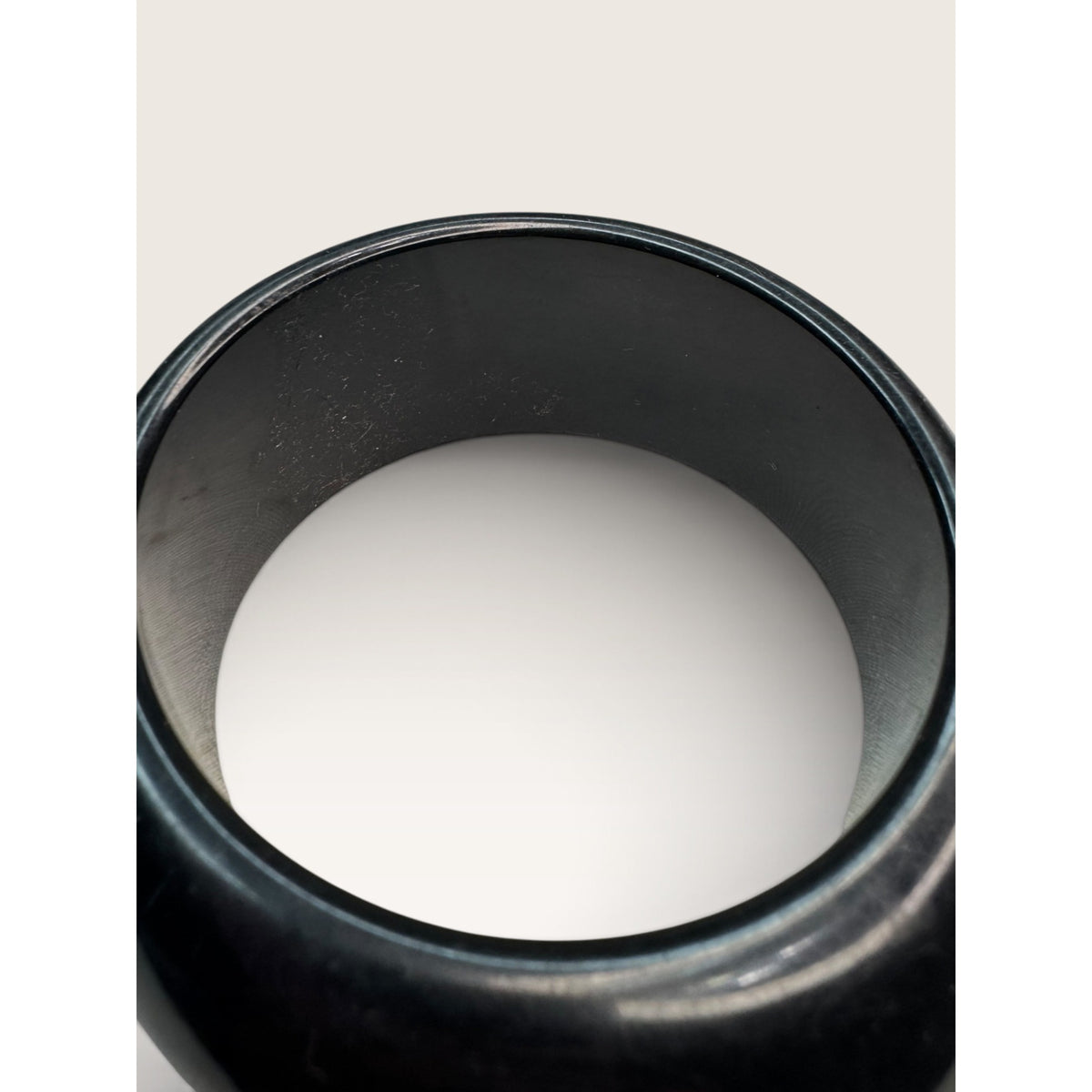1980s Jet Black Chunky Asymmetrical Domed Tapered Bangle Bracelet 7.75"