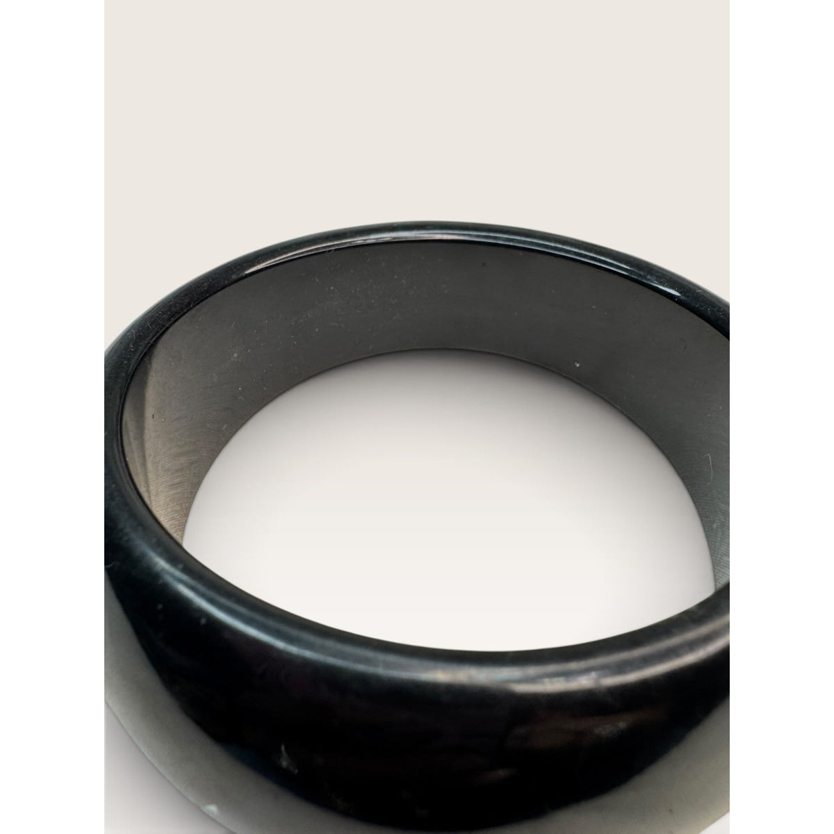 1980s Jet Black Chunky Asymmetrical Domed Tapered Bangle Bracelet 7.75"