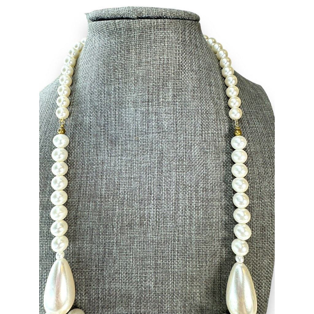 Vintage Faux Pearl Acrylic Chunky Cluster Statement Necklace 24"