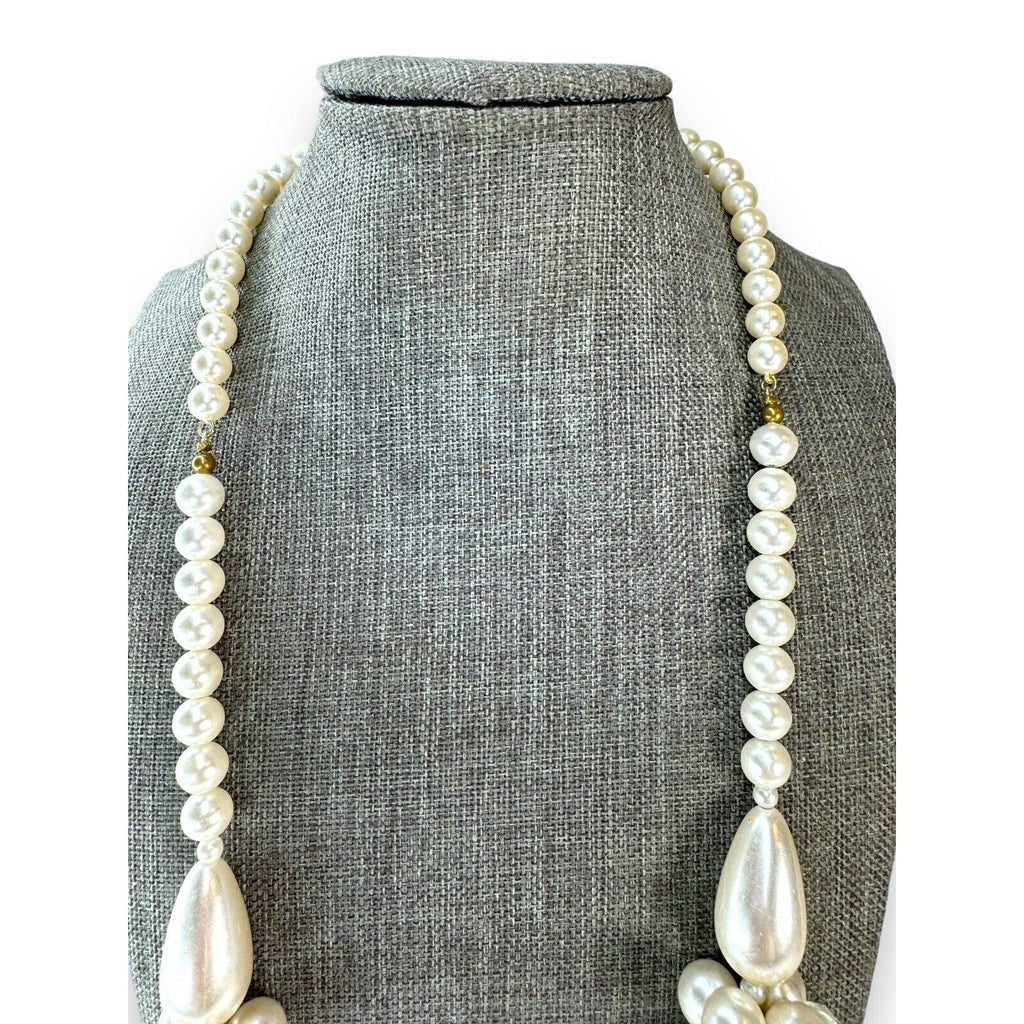 Vintage Faux Pearl Acrylic Chunky Cluster Statement Necklace 24"