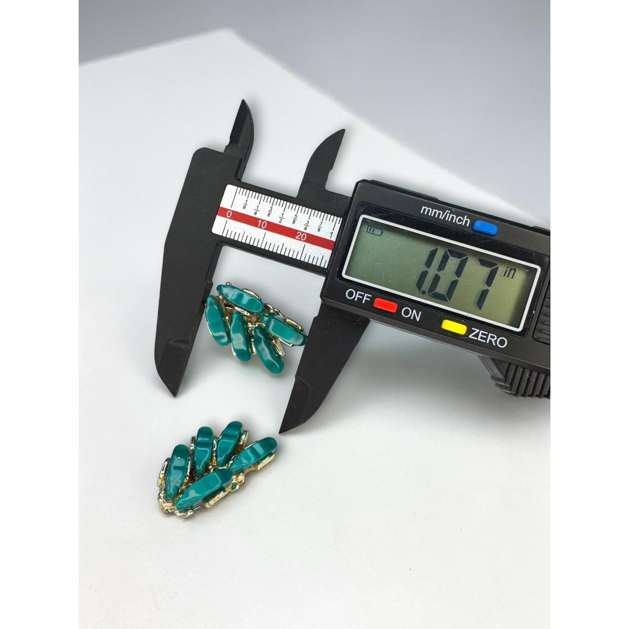 Teal Lucite Leaf Cluster Clip On Earrings Gold Tone 1960s Vintage