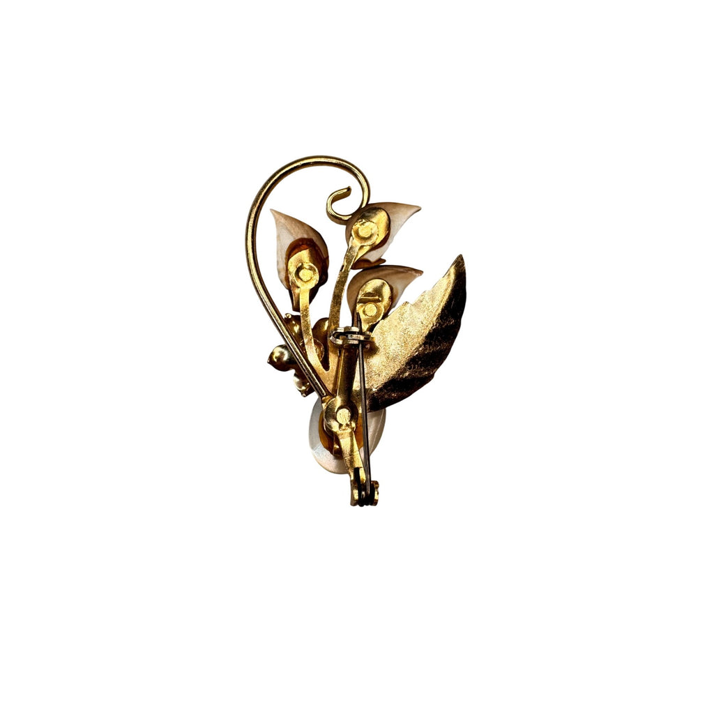 Mother of pearl Carved Shell Flower Brooch Gold Tone Faux Pearl 1950s Vintage