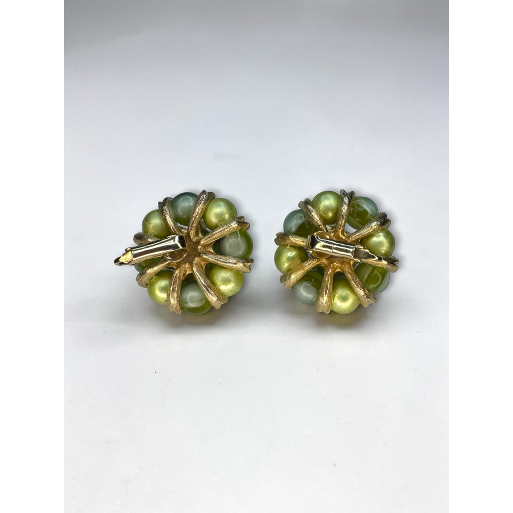 Green Beaded Cluster Clip On Earrings Gold Tone 1960s Vintage