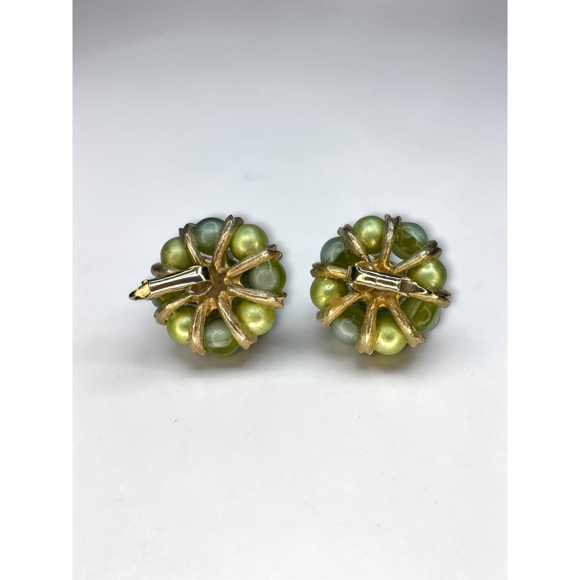 Green Beaded Cluster Clip On Earrings Gold Tone 1960s Vintage