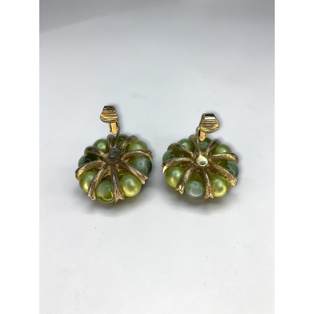 Green Beaded Cluster Clip On Earrings Gold Tone 1960s Vintage