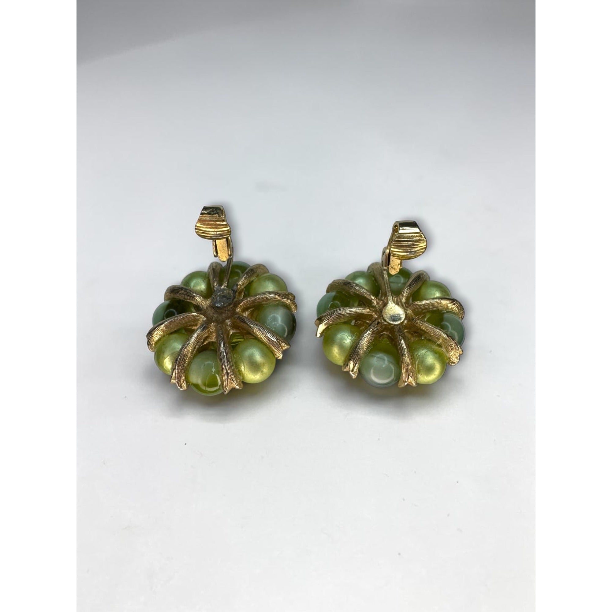 Green Beaded Cluster Clip On Earrings Gold Tone 1960s Vintage