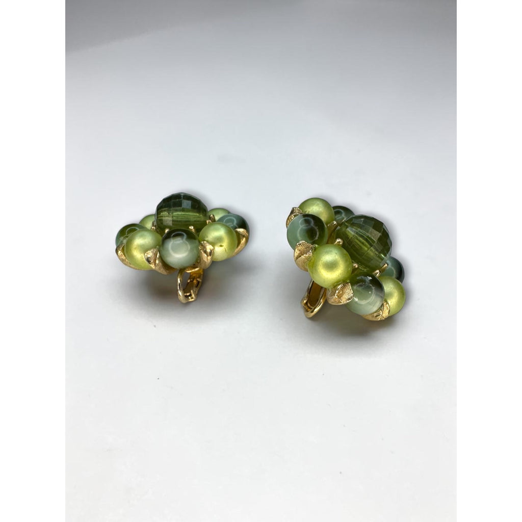 Green Beaded Cluster Clip On Earrings Gold Tone 1960s Vintage
