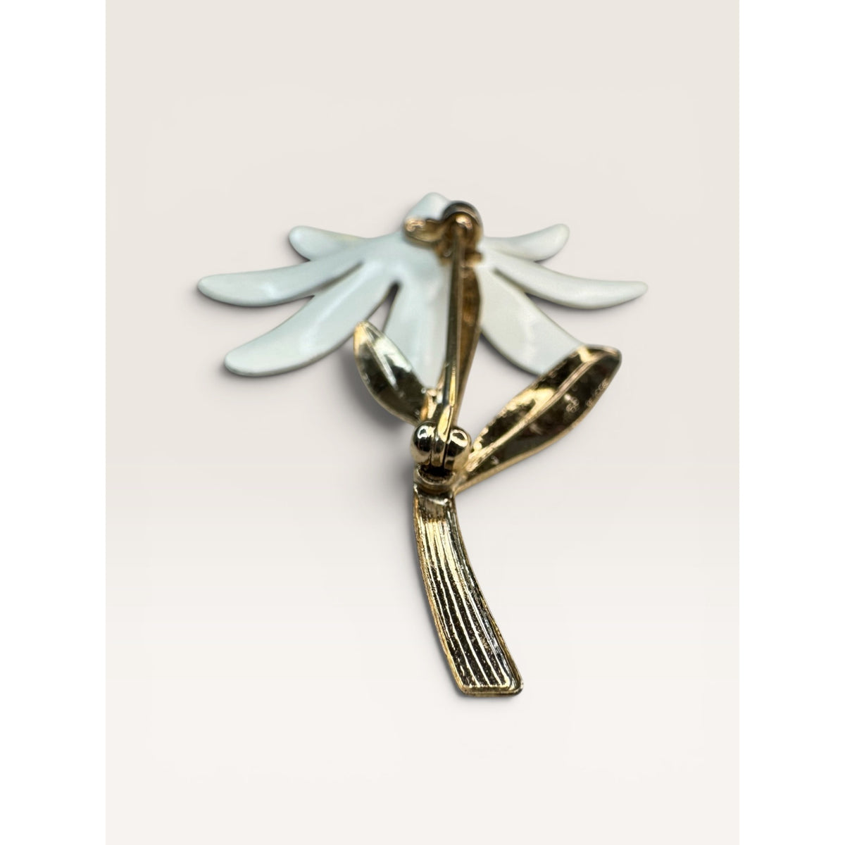 1960s Enamel Daisy Flower Brooch White Yellow Metal Stem Vintage