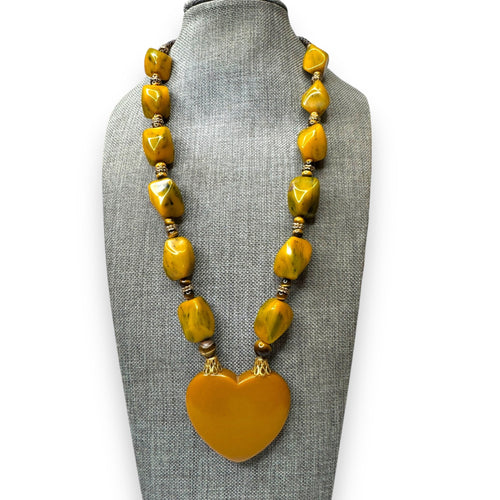 Bakelite Tigers Eye Beaded Necklace Heart Pendant 20" Spring Ring Vintage