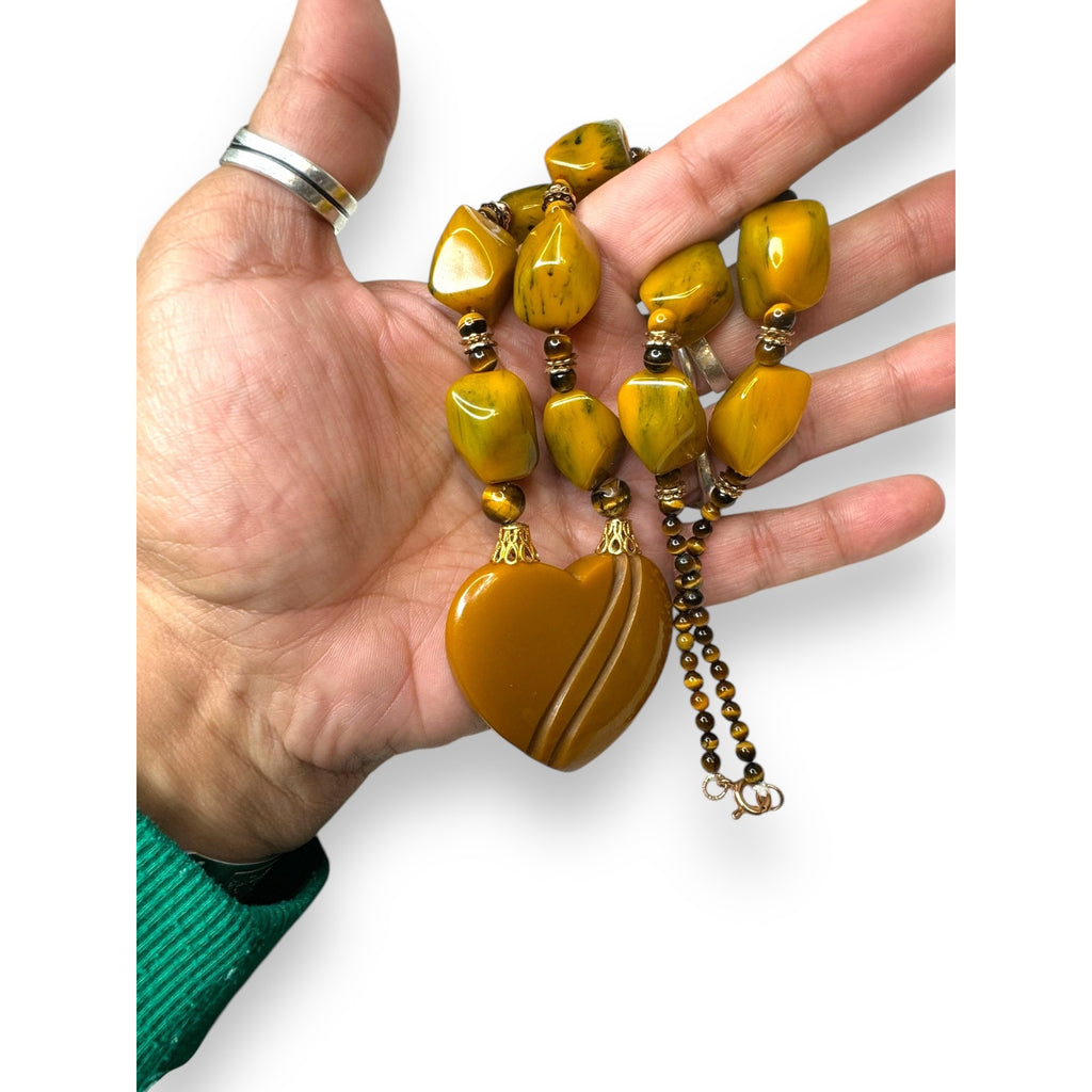 Bakelite Tigers Eye Beaded Necklace Heart Pendant 20" Spring Ring Vintage