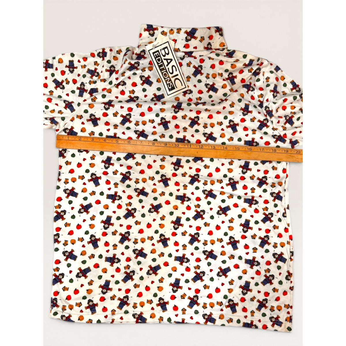 Basic Editions Kmart Womens M Turtleneck White Scarecrow Pumpkin Fall Halloween