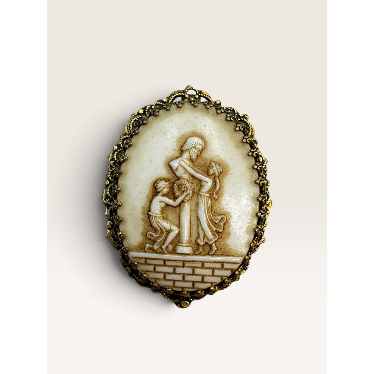 1960s Classical Greek Myth Carved Resin Cameo Pendant Brooch Pin 1.7" Vintage