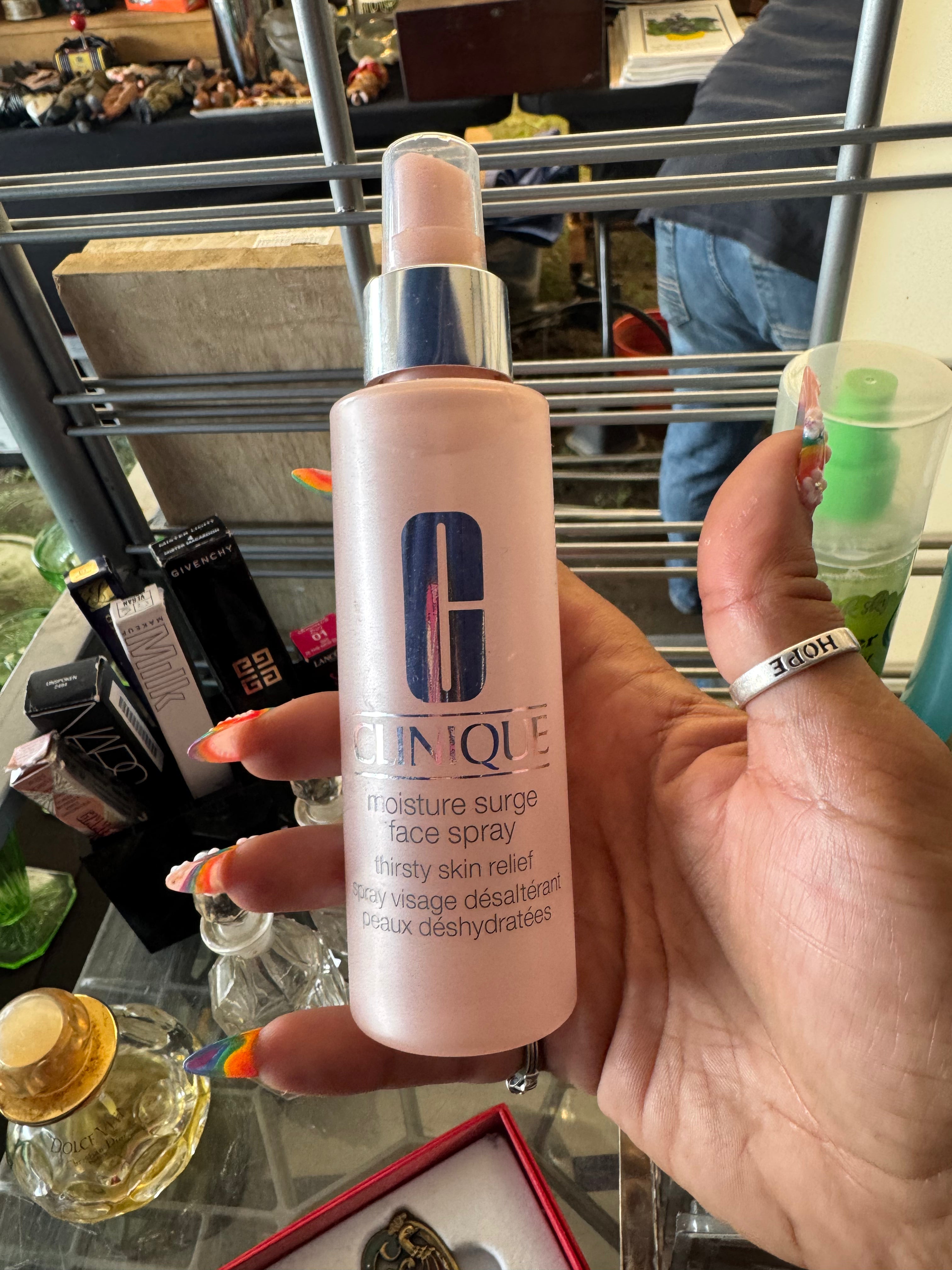 Clinique face spray