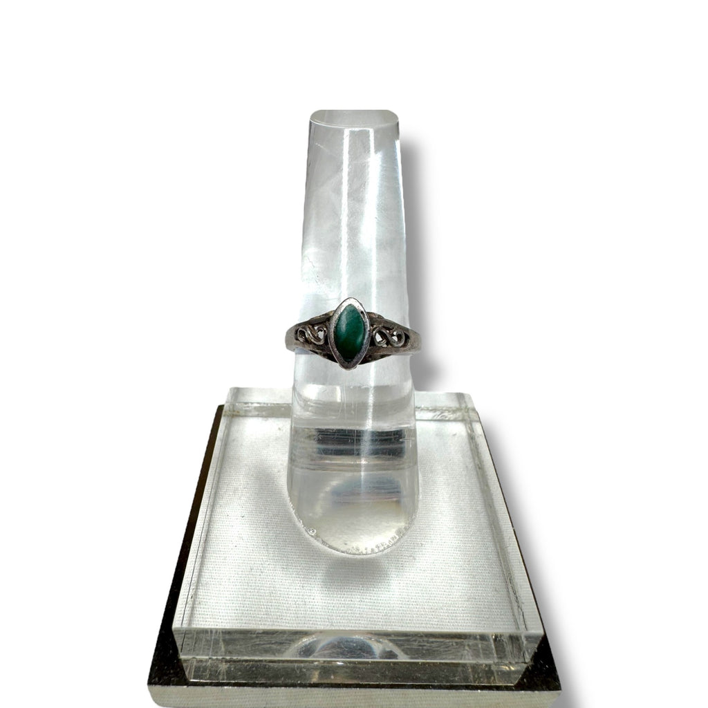 Sterling Silver Malachite Ring Size 5 Elegant Design