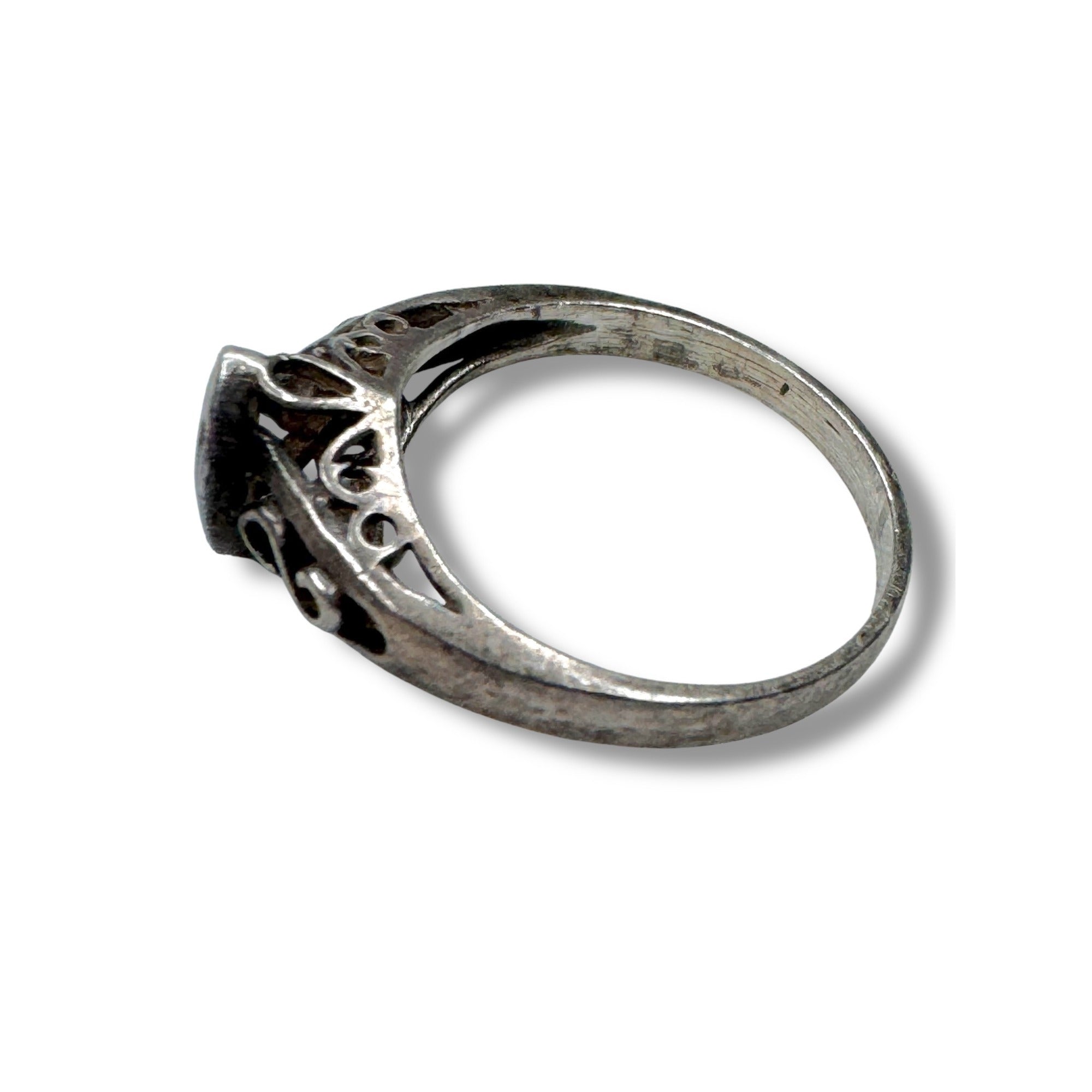 Sterling Silver Malachite Ring Size 5 Elegant Design