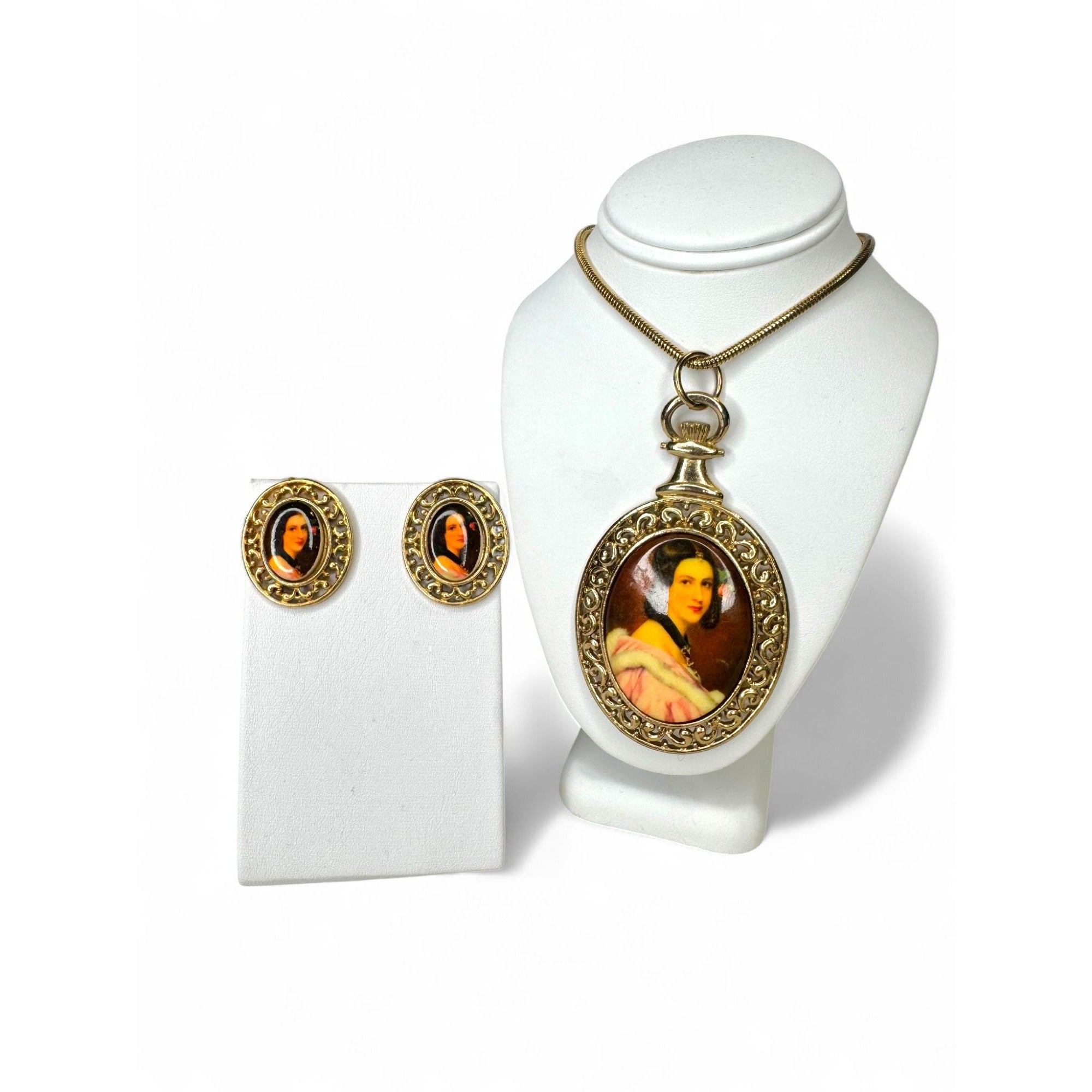 M. Jent Vintage Gold Tone Oval Ceramic Portrait Necklace Earrings Set