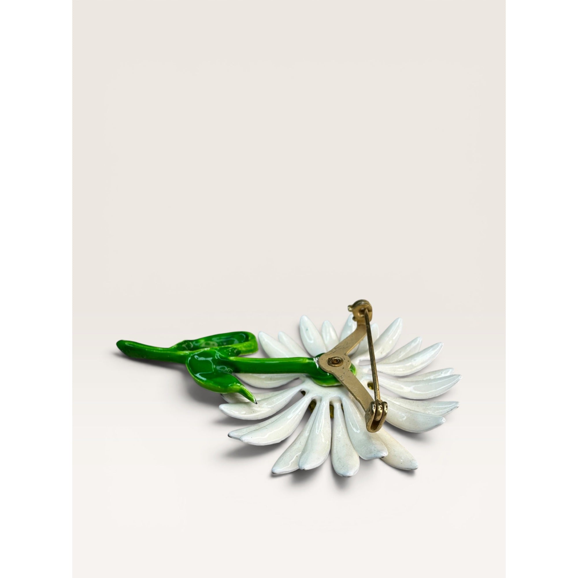 Enamel White Daisy Flower Brooch Pin Green Stem Yellow Center Vintage