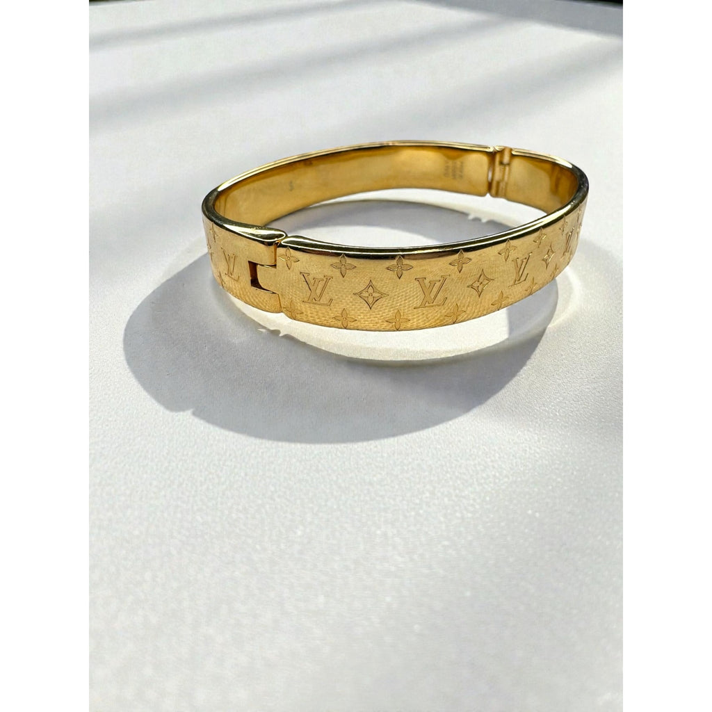 Louis Vuitton Nanogram Monogram Bangle Bracelet M00251 LE4264 Gold Tone