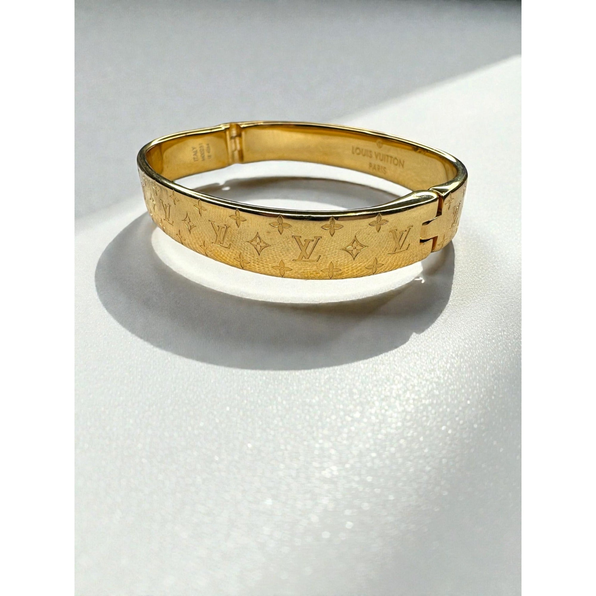 Louis Vuitton Nanogram Monogram Bangle Bracelet M00251 LE4264 Gold Tone