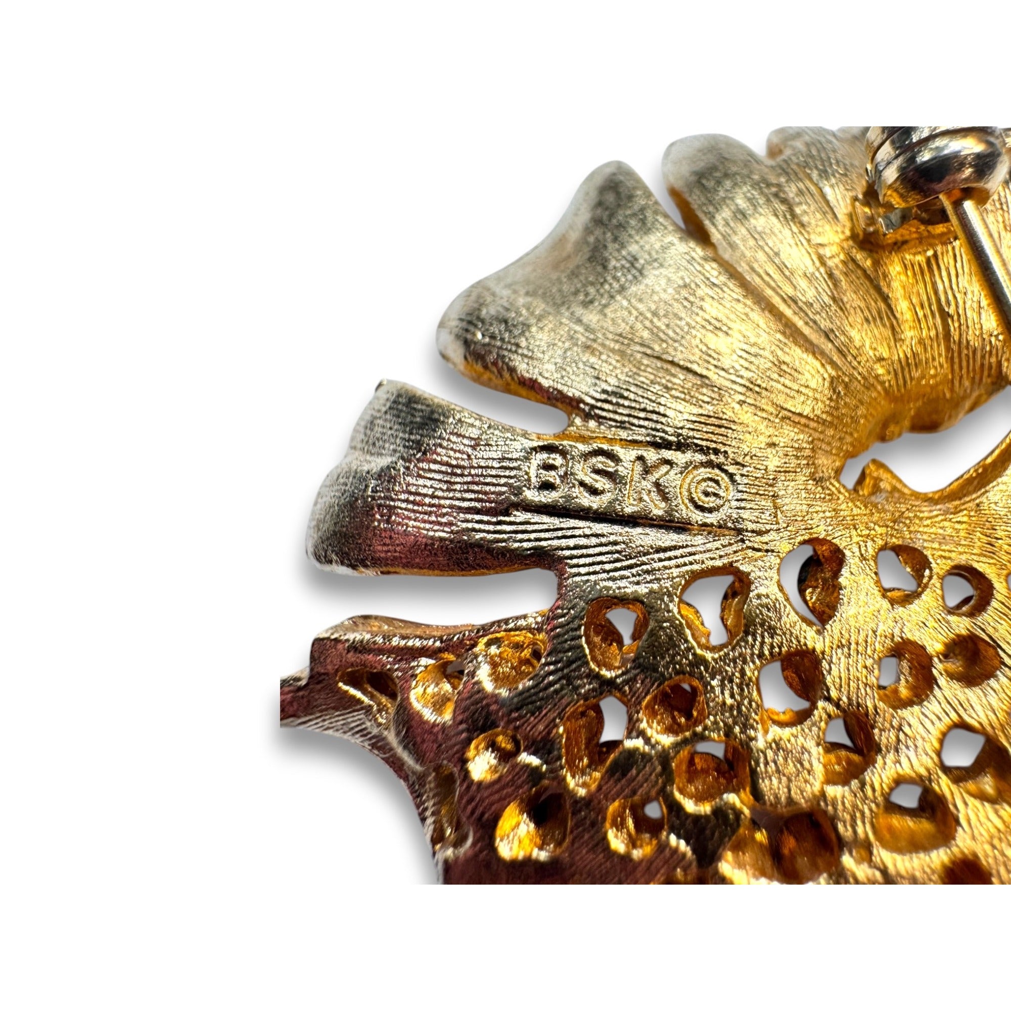 BSK Red Rhinestone Leaf Brooch Earrings Set Gold Tone Omega Back 1960s Vintage