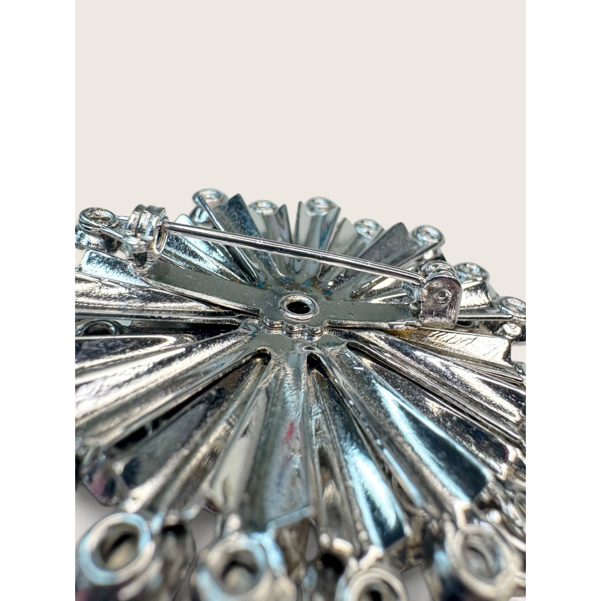 1950s Mid Century Silver Tone Clear Rhinestone Starburst Brooch 1.86" Vintage