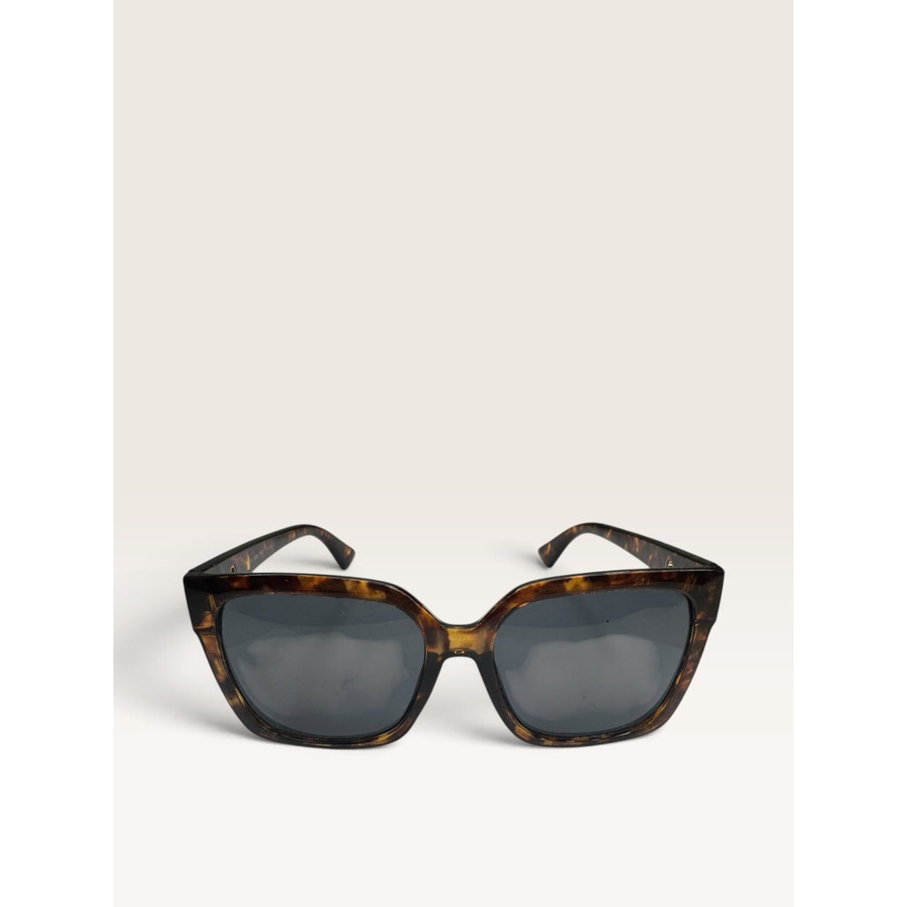 Faux Tortoise Shell Oversized Square Butterfly Sunglasses 58mm Lens Scuffs