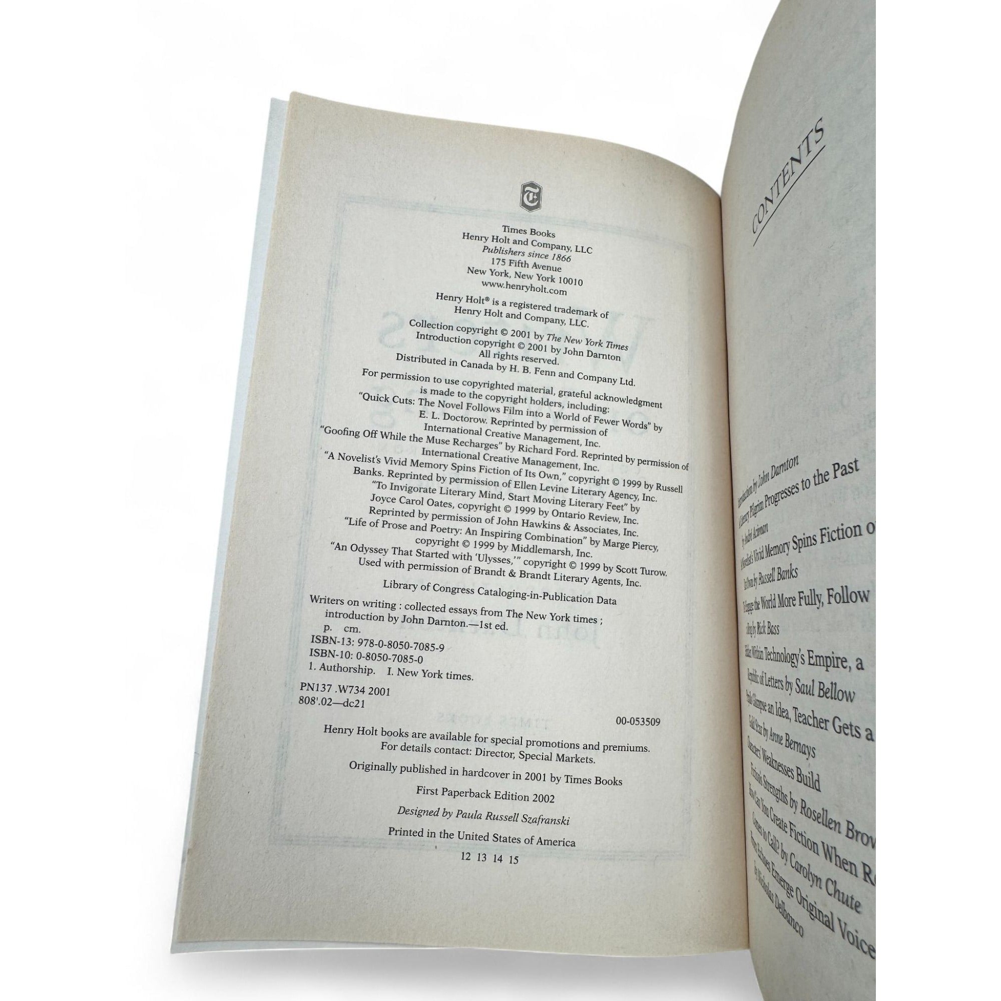 Writers On Writing Collected Essays From The New York Times Paperback