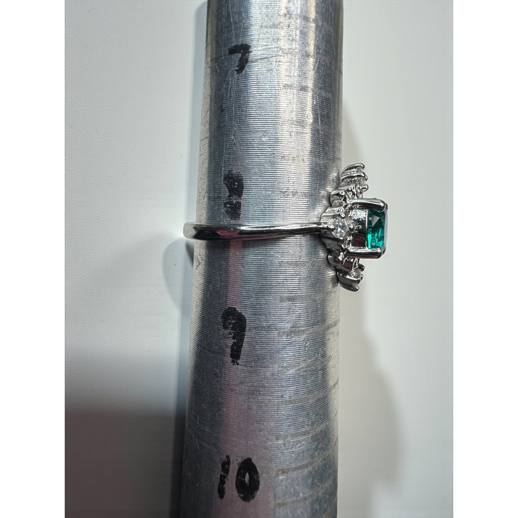 Teal Blue Green Crystal Halo Ring Silver Tone Statement Ring Size 7.5