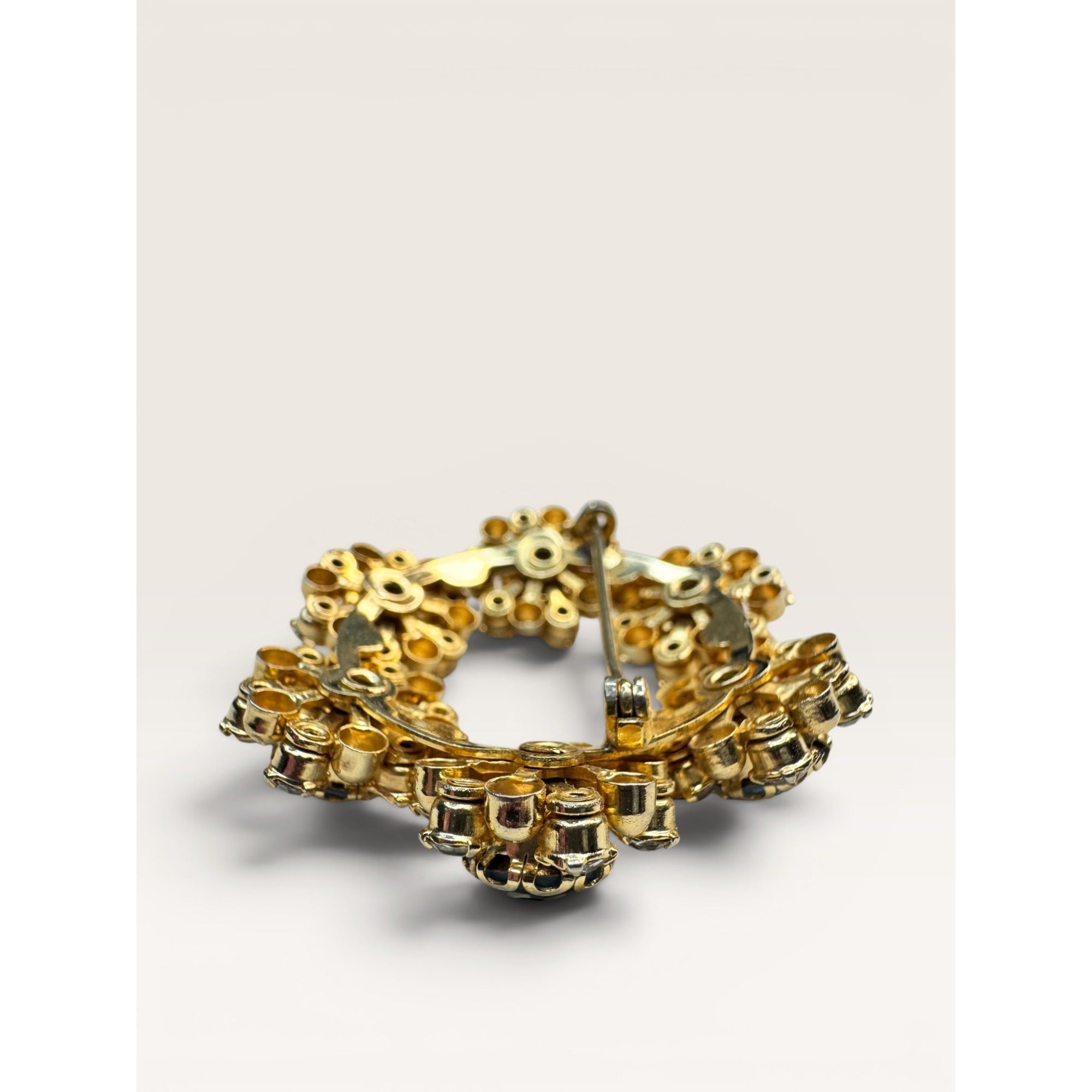 1950s Mid Century Blue Crystal Wreath Brooch Gold Tone Floral Vintage