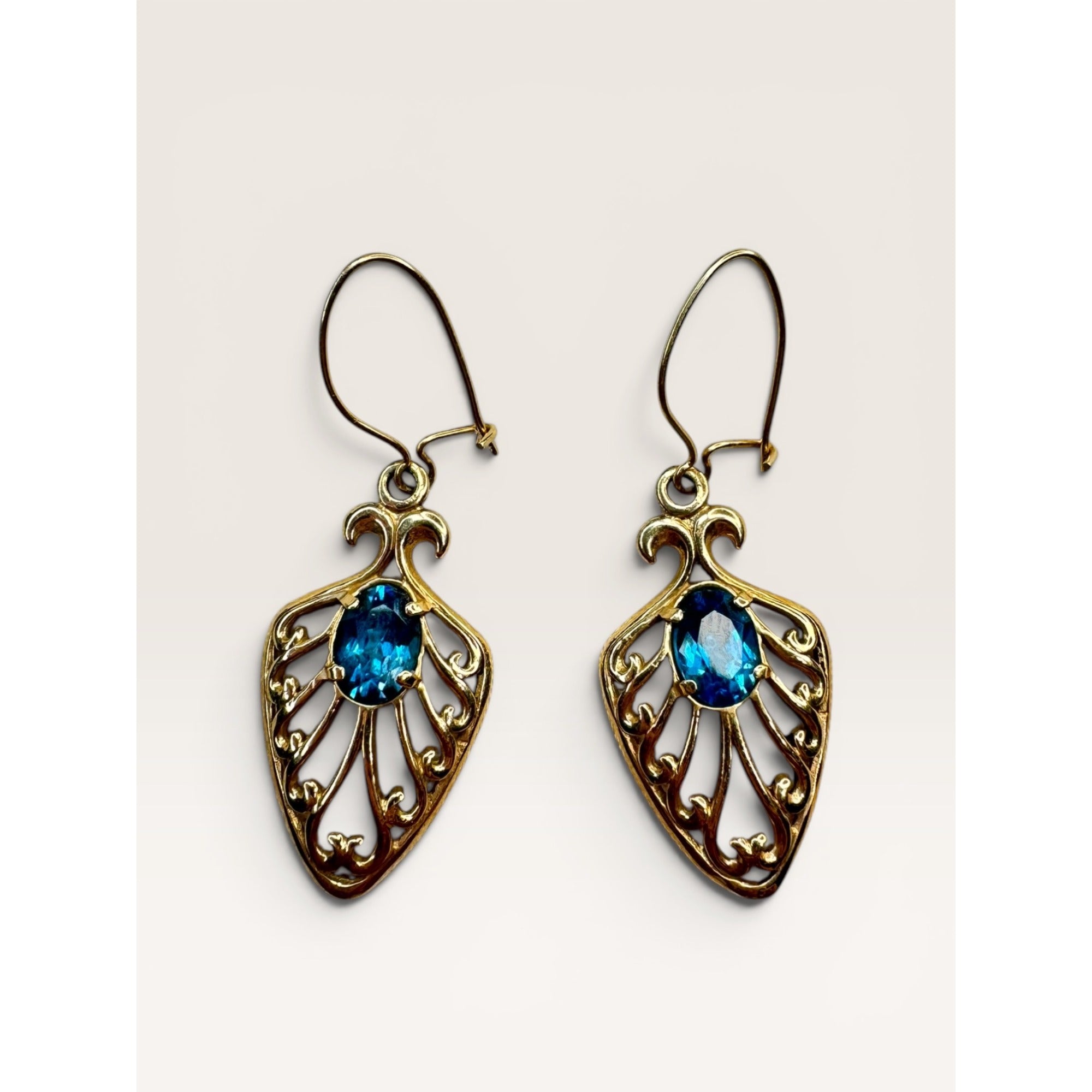14K Gold Blue Topaz Filigree Dangle Earrings Shepherd Hook Vintage