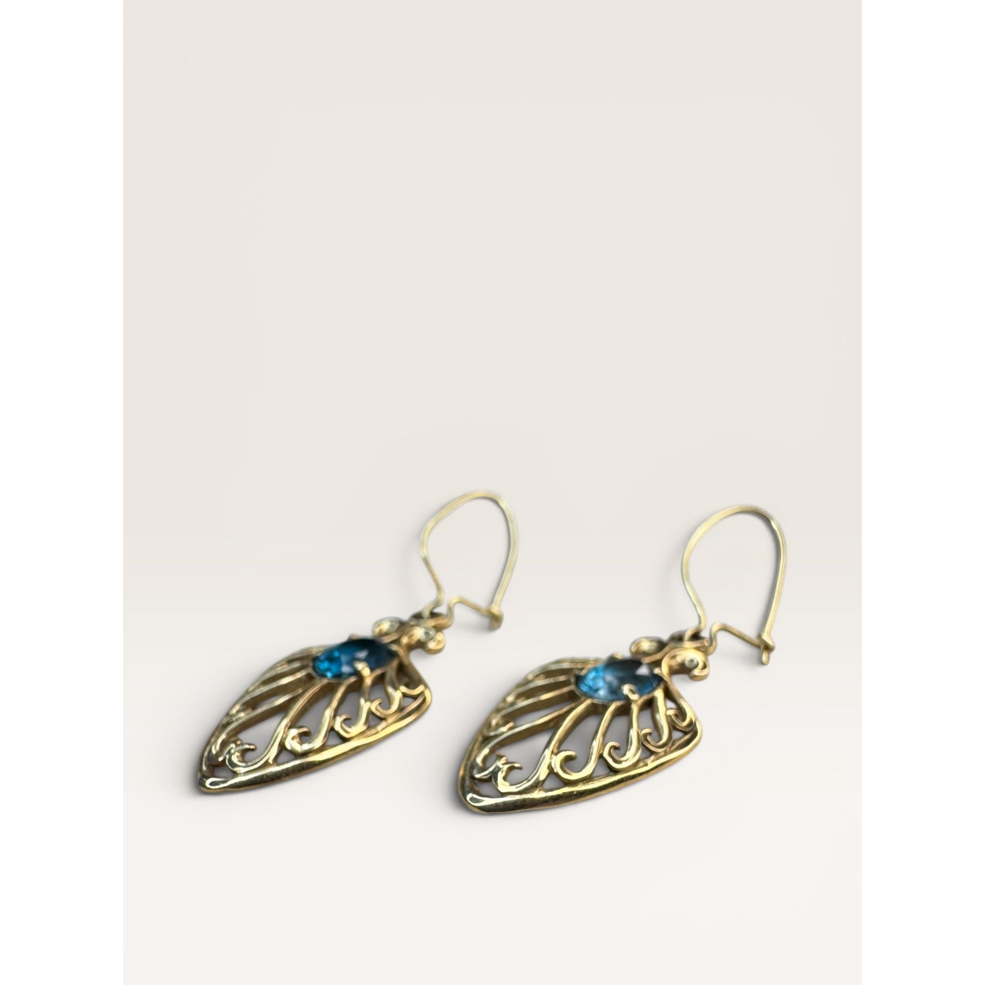 14K Gold Blue Topaz Filigree Dangle Earrings Shepherd Hook Vintage
