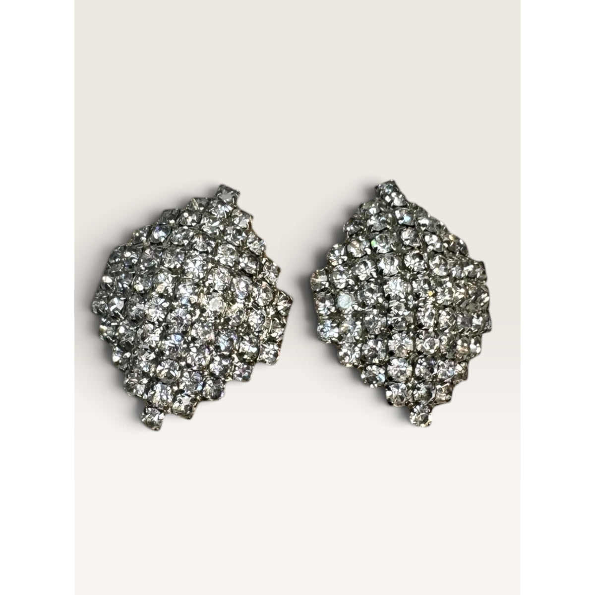 1950s Clear Crystal Rhinestone Diamond Shield Clip Earrings 1.36" Vintage