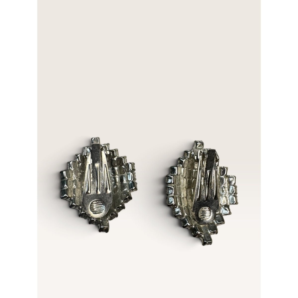 1950s Clear Crystal Rhinestone Diamond Shield Clip Earrings 1.36" Vintage