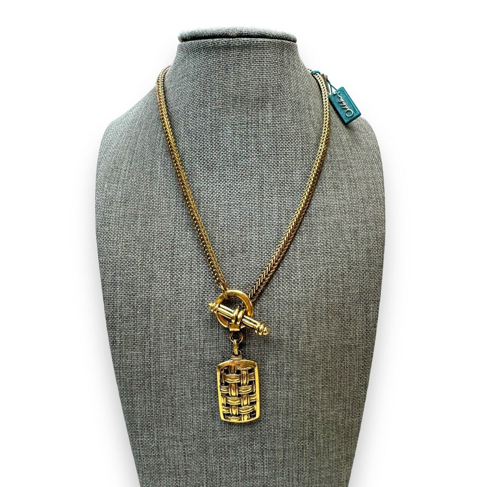 Oohlala Gold Tone Antiqued Basket Weave Gold Tone Toggle Necklace 16”