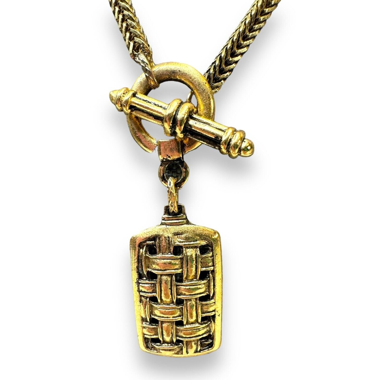 Oohlala Gold Tone Antiqued Basket Weave Gold Tone Toggle Necklace 16”