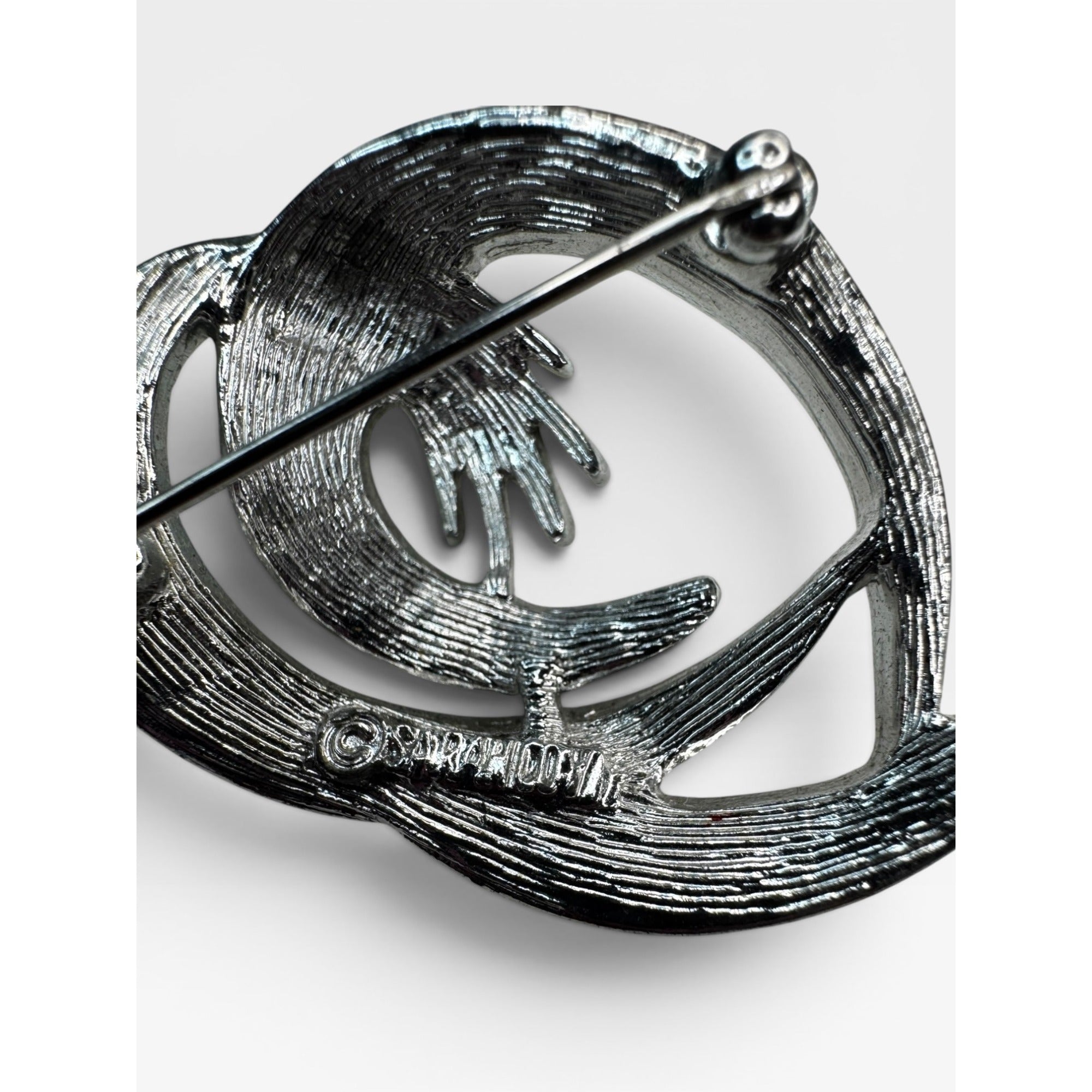 Sarah Coventry Abstract Swirl Brooch Silver Tone Modernist Ribbon Pin 1980s
