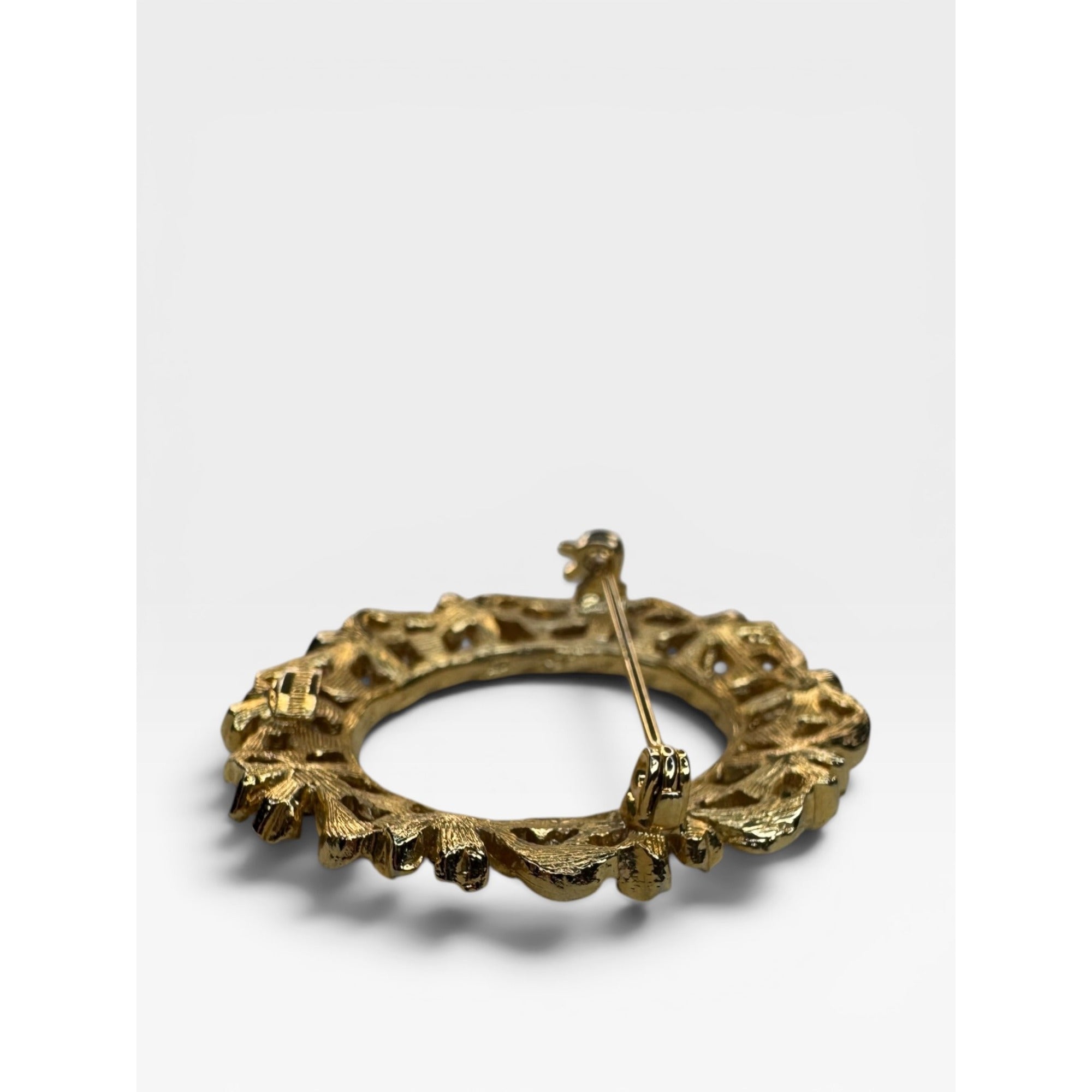 Rafaelian Floral Wreath Brooch Green White Crystal Gold Tone Pin